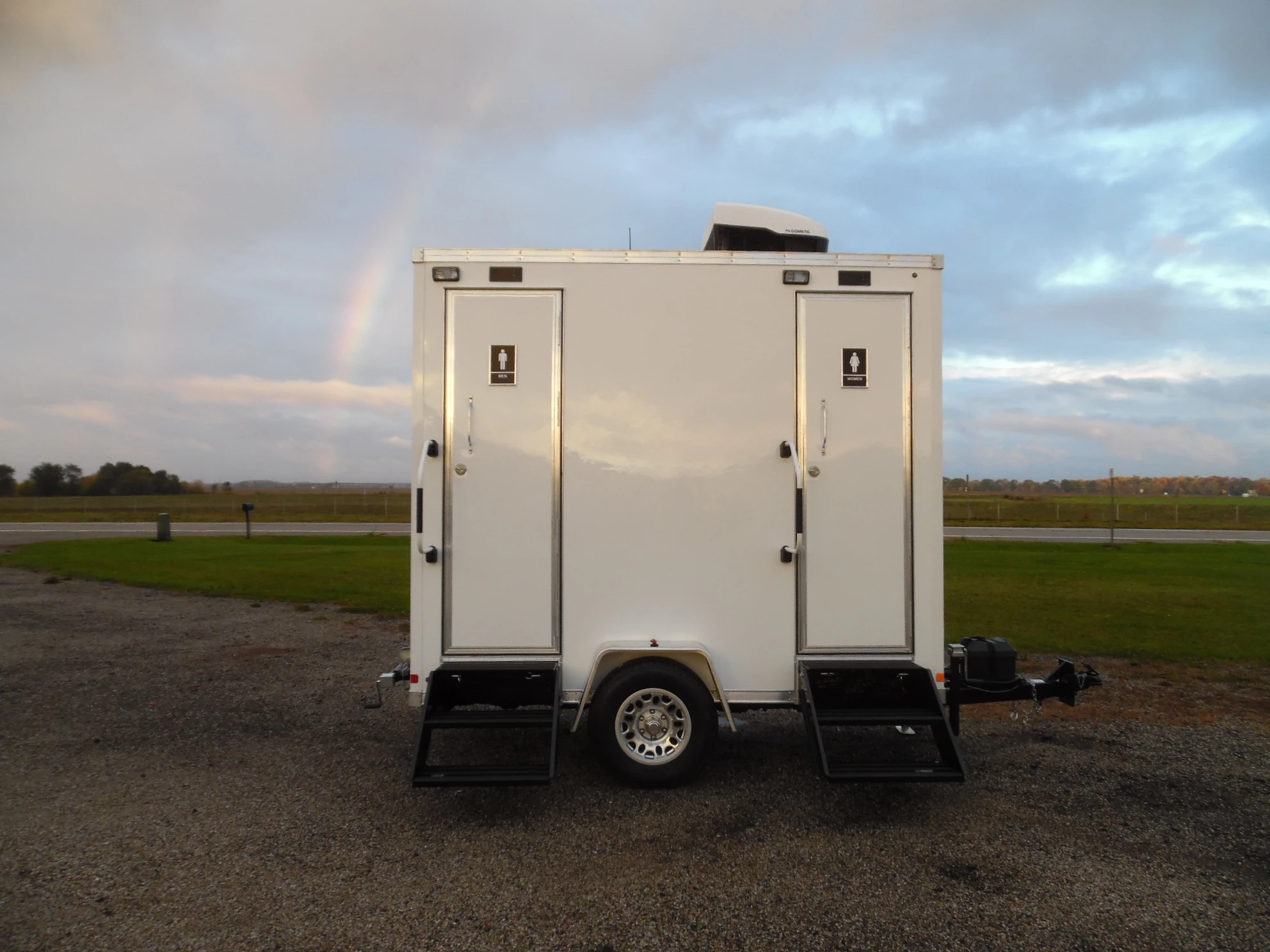 2 Stall Trailer Unit